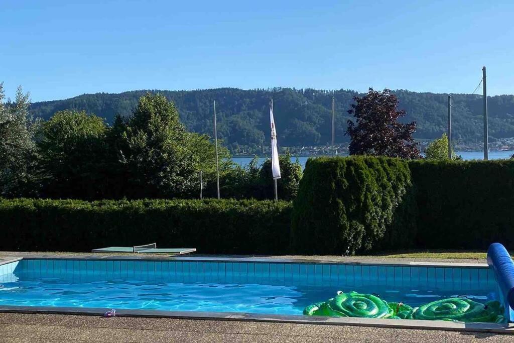 Die Seeblume - Ferienwohnung Mit Pool Und Seeblick Bodman-Ludwigshafen Dış mekan fotoğraf
